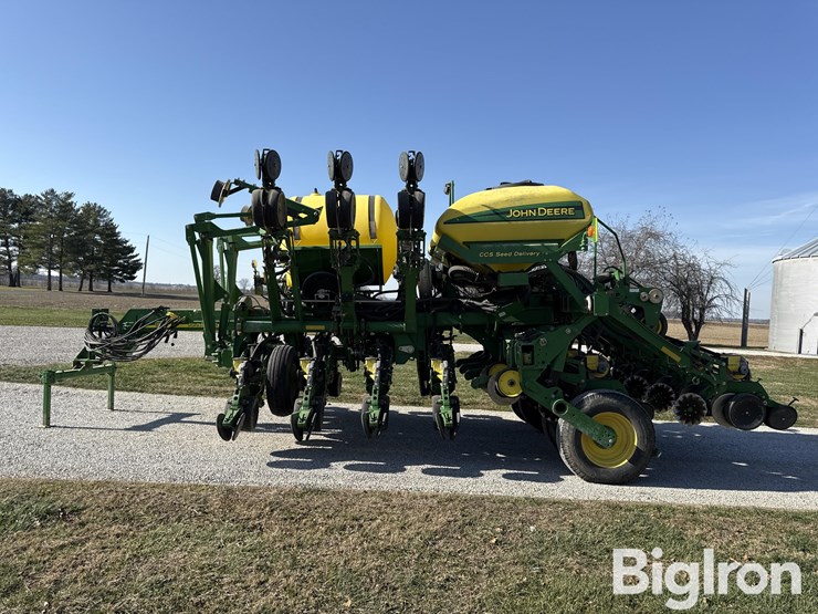 2008-john-deere-1790-ccs-image-8
