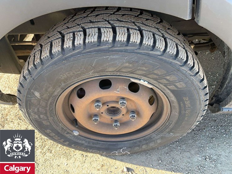 2016-ford-transit-image-10