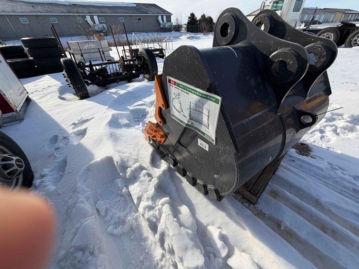 2025-excavator-bucket-image-7