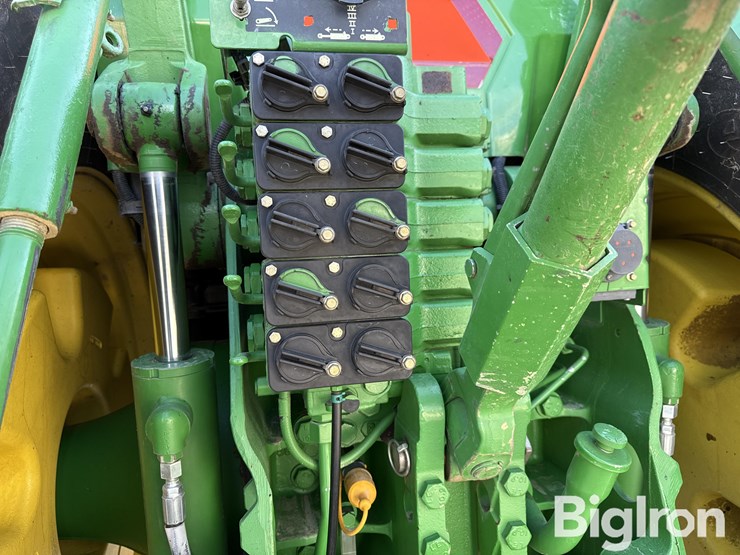 2000-john-deere-8310-image-20