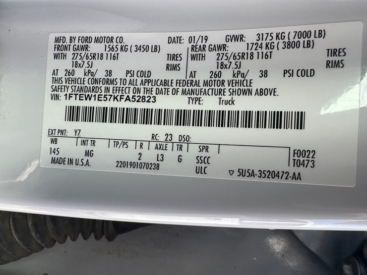 2019-ford-f150-image-56