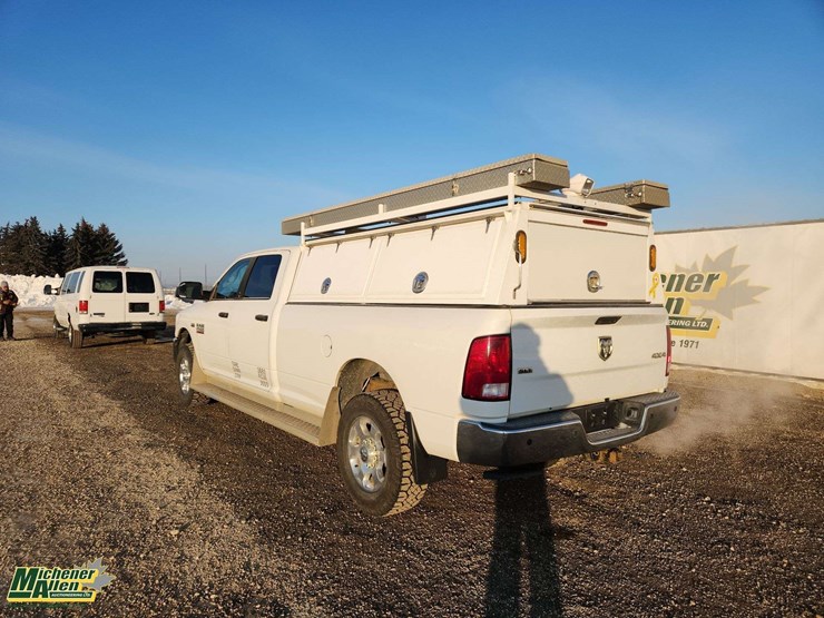 2016-dodge-2500-image-3