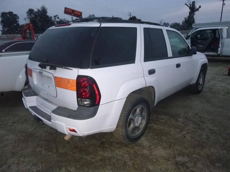 2007-chevrolet-trailblazer-image-3