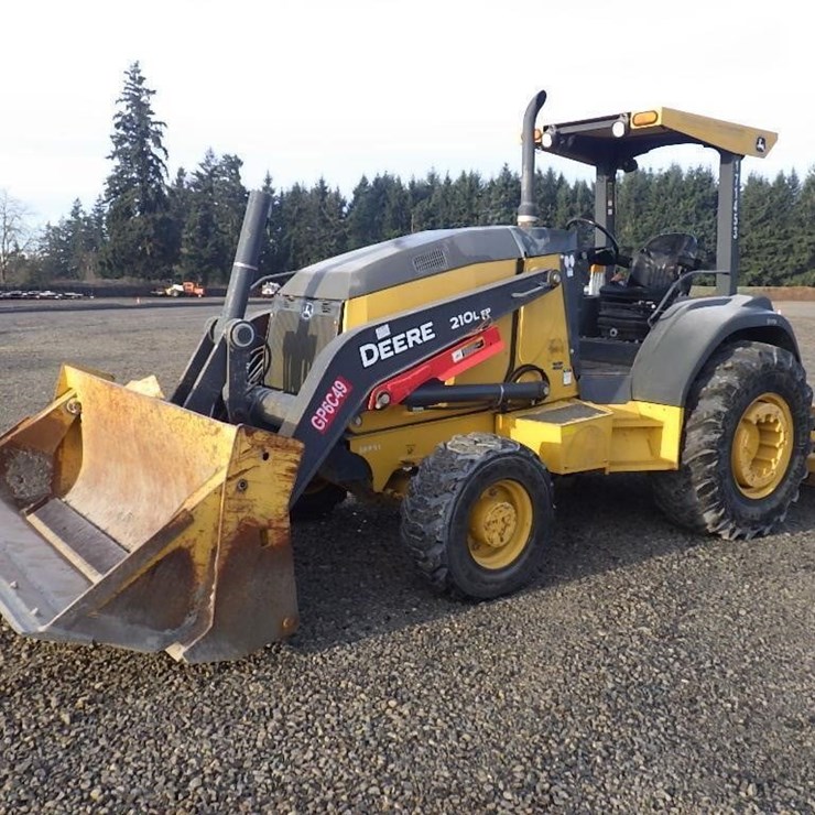 JOHN DEERE 210