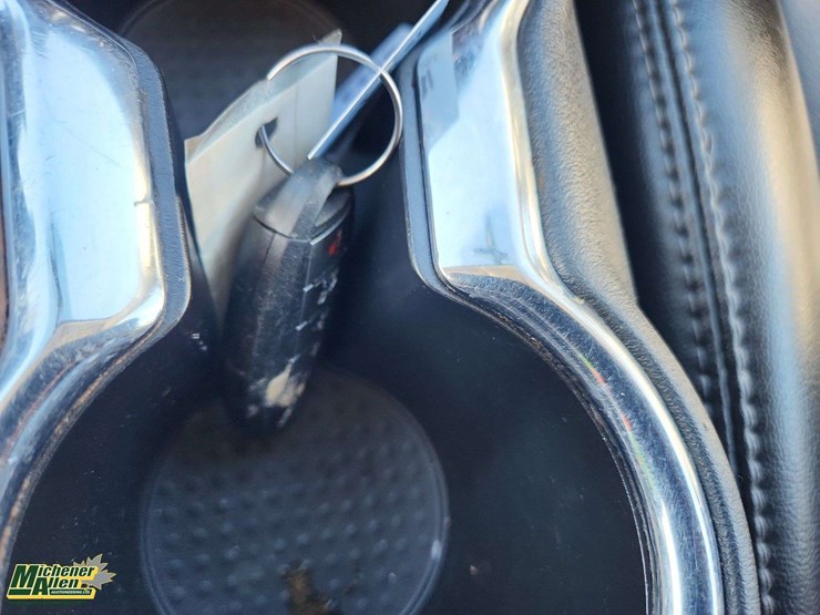 2017-nissan-pathfinder-image-30