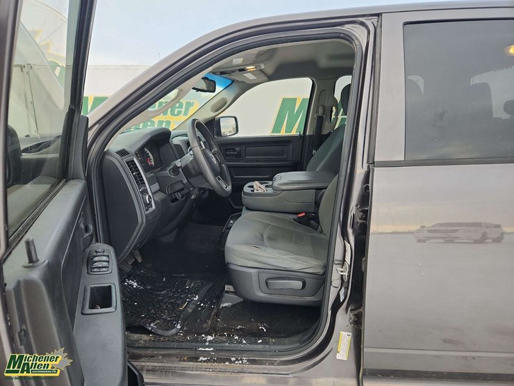 2014-dodge-1500-image-14