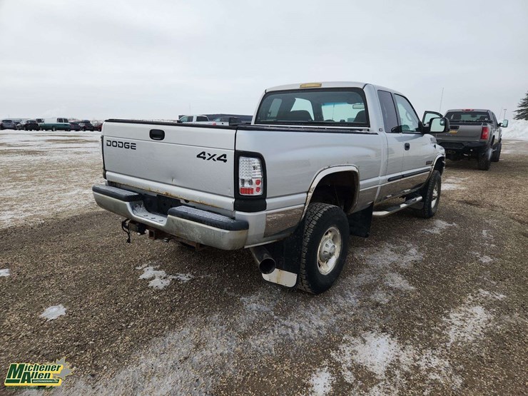 2002-dodge-ram-2500-image-4