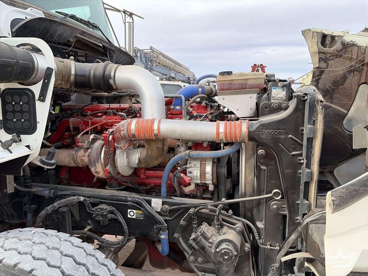 2014-kenworth-t800-image-11