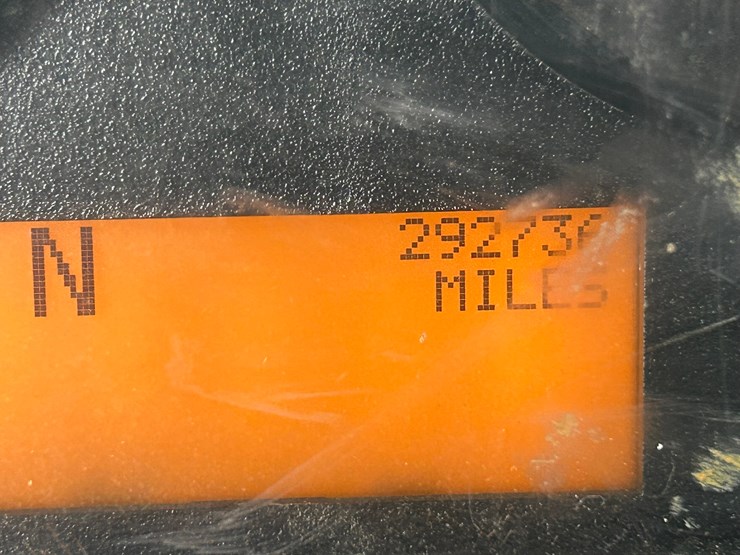 2015-international-7600-image-32