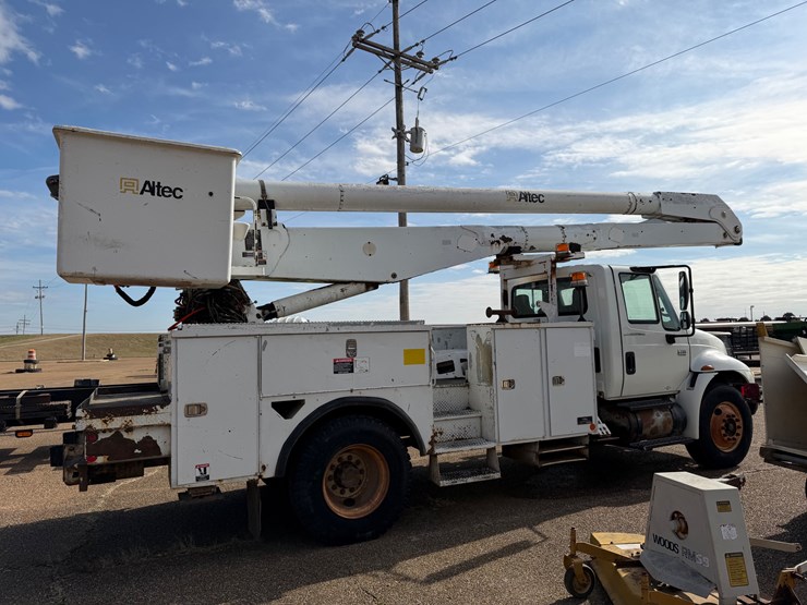 2008-international-durastar-4300-image-6