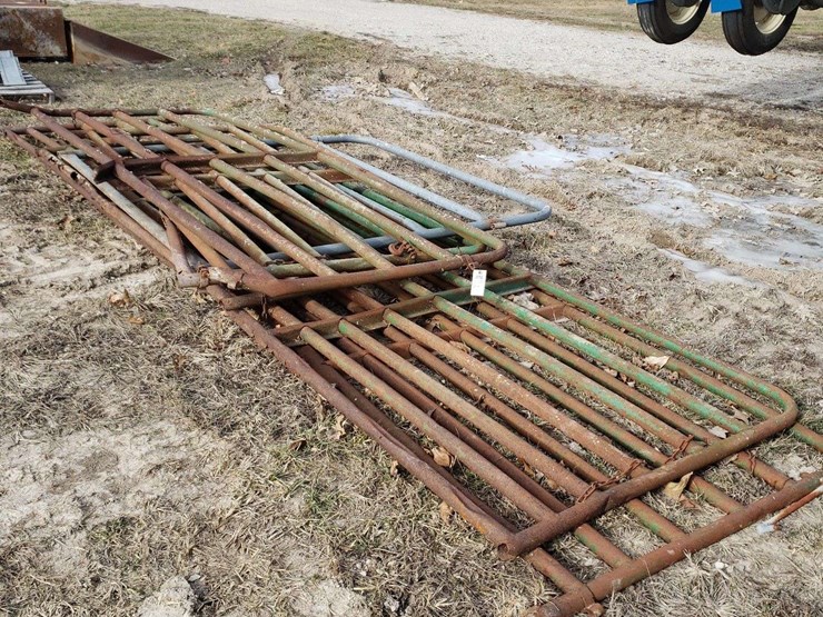 assortment-of-gates-image-1