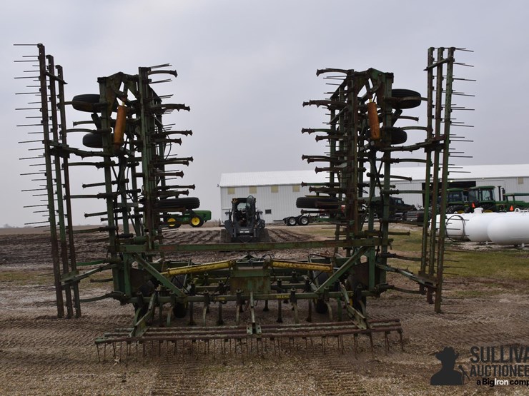 john-deere-1050-image-6