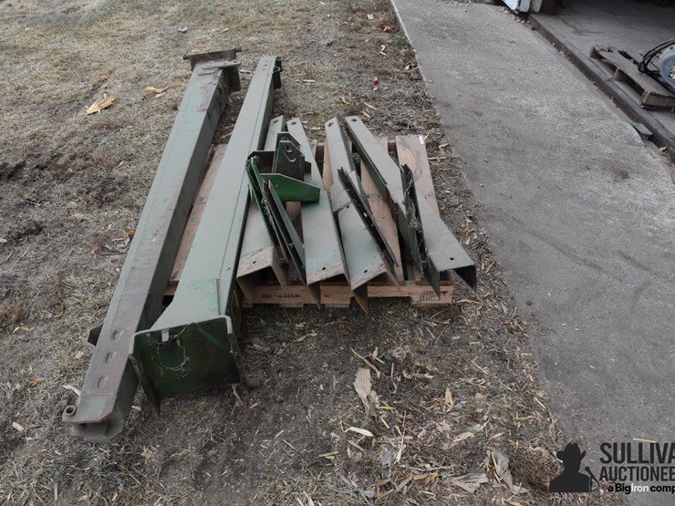 john-deere-planter-markers-image-2