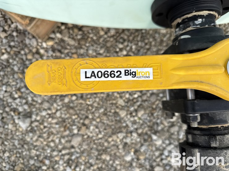 norwesco-1,550-gal-liquid-storage-tank-image-14