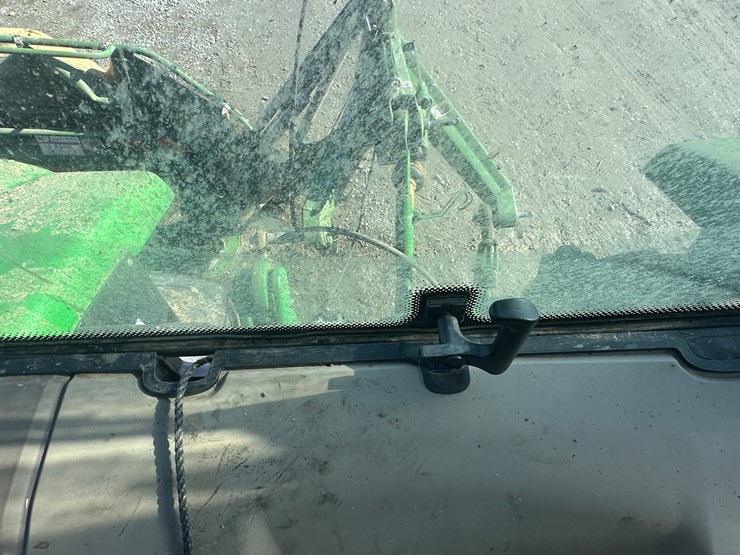 john-deere-6130r-image-49