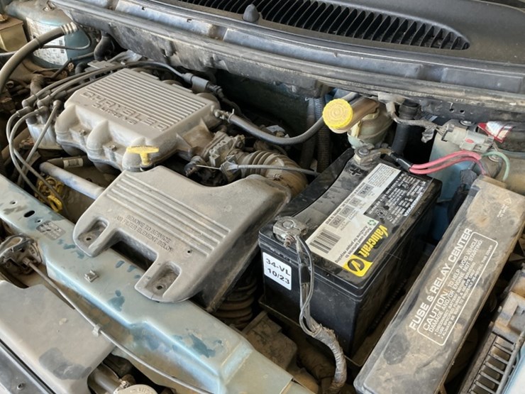 1999-dodge-caravan-image-12