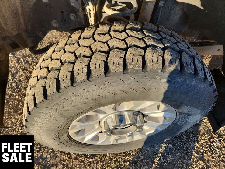 2021-ford-f350-image-13