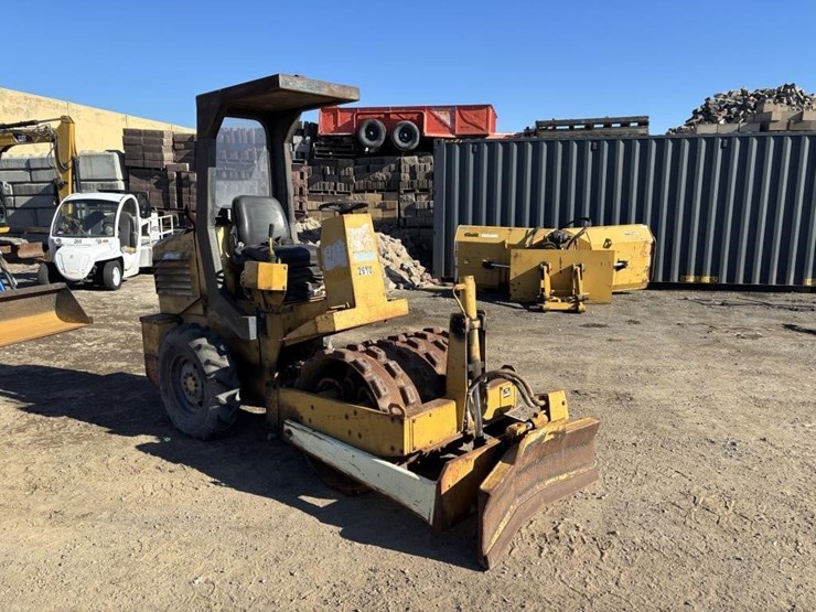 1999-rammax-vibratory-compactor-image-2