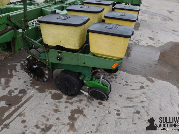 john-deere-7000-image-15