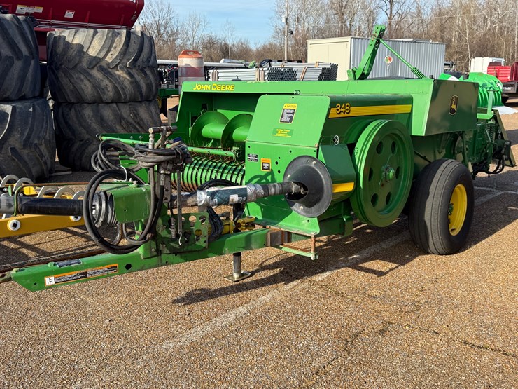 john-deere-348-image-2