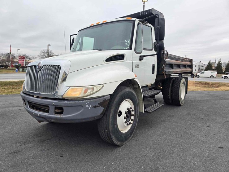 2007-international-4200-image-1