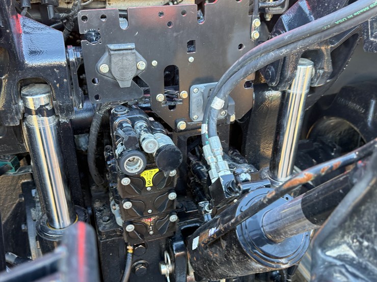 2020-case-ih-magnum-280-image-49