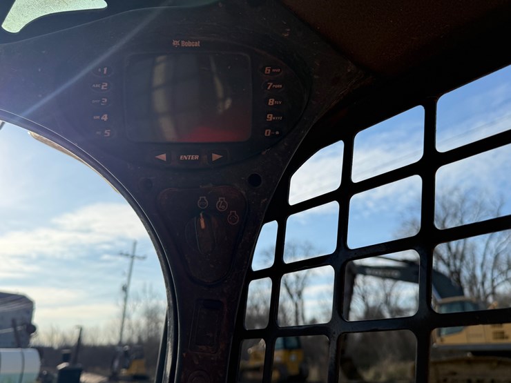 bobcat-t770-image-21