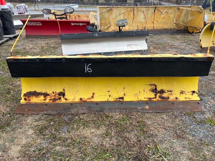 fisher-7.5'-snow-plow-w/bracket-image-2