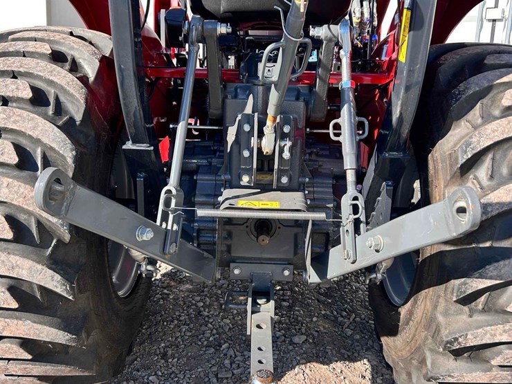2024-massey-ferguson-1835e-image-16