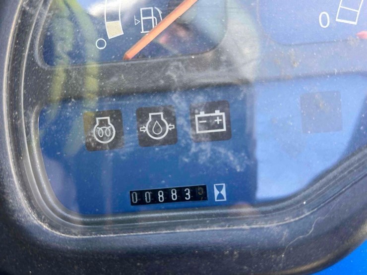 new-holland-tc24da-image-23