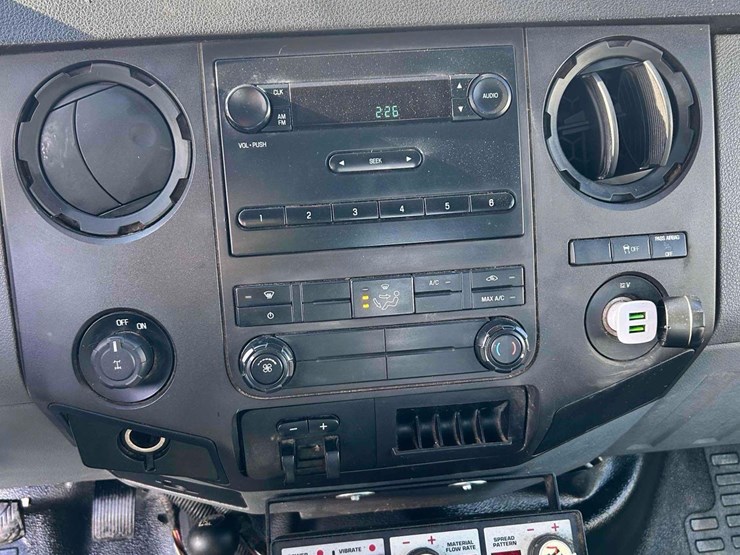 2011-ford-f350-image-19