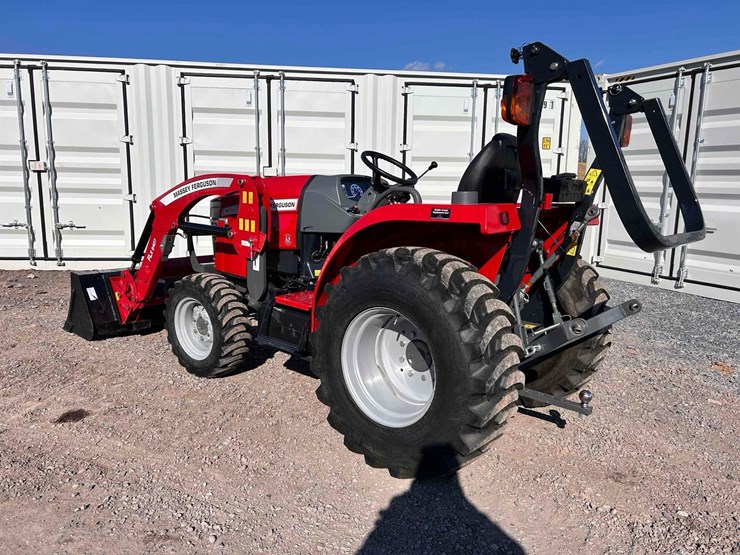 2024-massey-ferguson-1835e-image-3