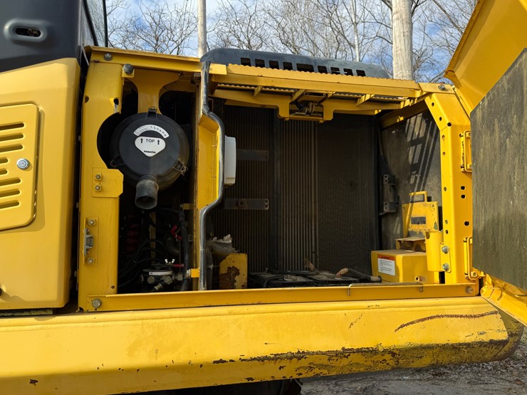 komatsu-pc160-lc-7-image-22