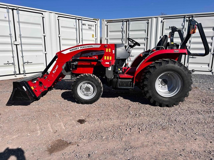 2024-massey-ferguson-1835e-image-2
