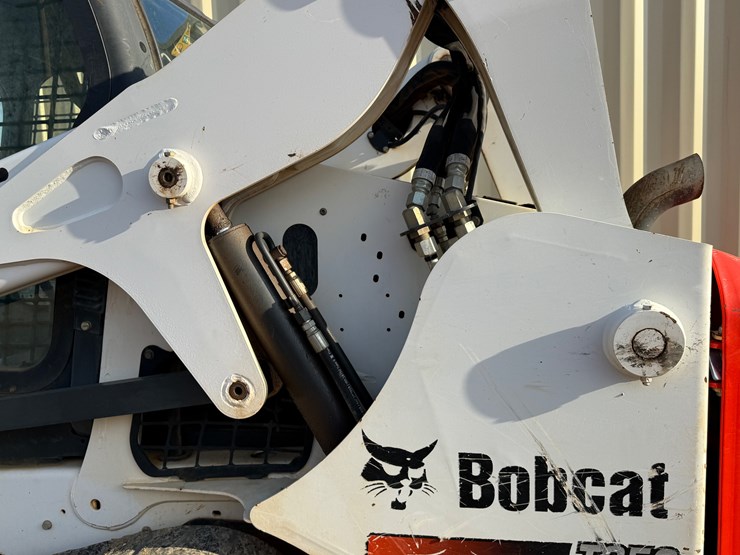 bobcat-t650-image-21