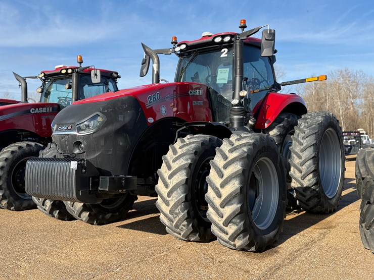 2020-case-ih-magnum-280-image-1