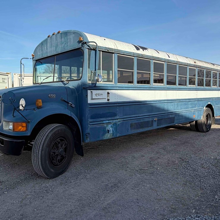 1993 INTERNATIONAL 4700