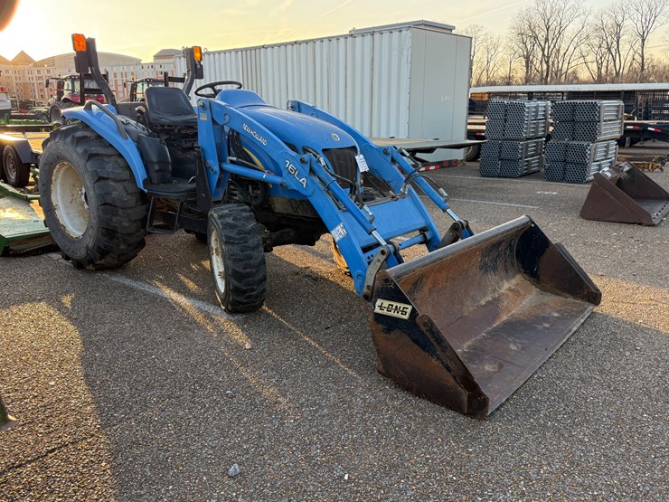 new-holland-t2320-image-1