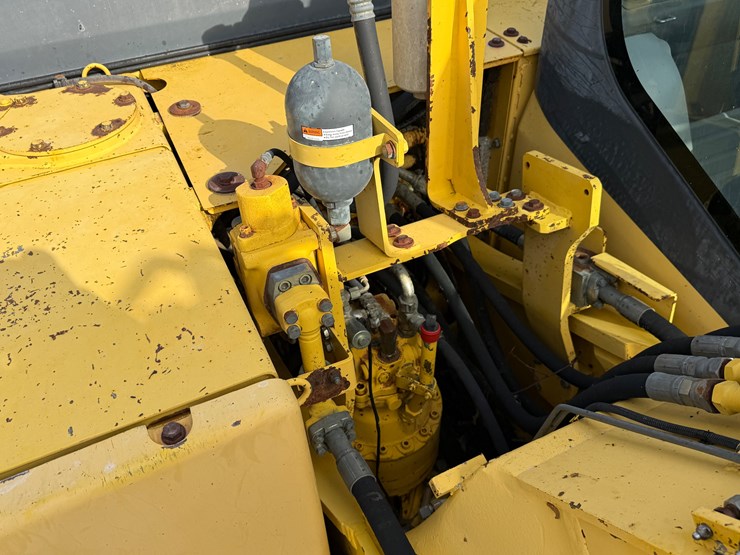 komatsu-pc160-lc-7-image-19