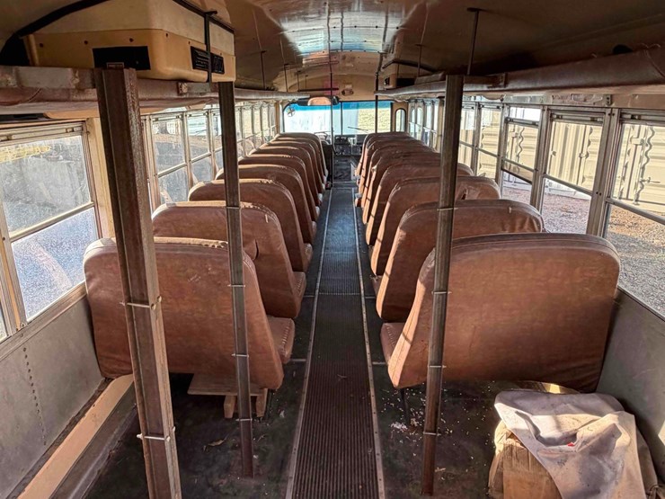 1993-international-4700-image-19