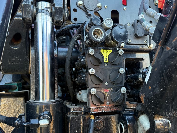 2020-case-ih-magnum-280-image-42