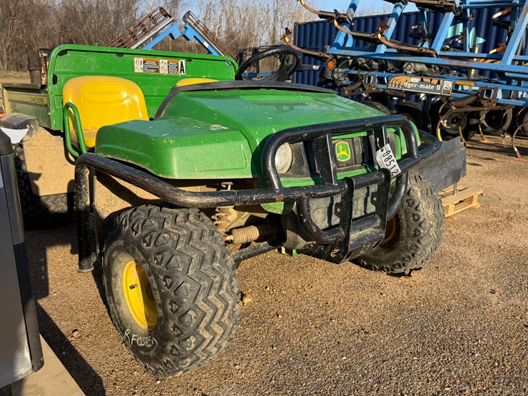 john-deere-gator-image-2