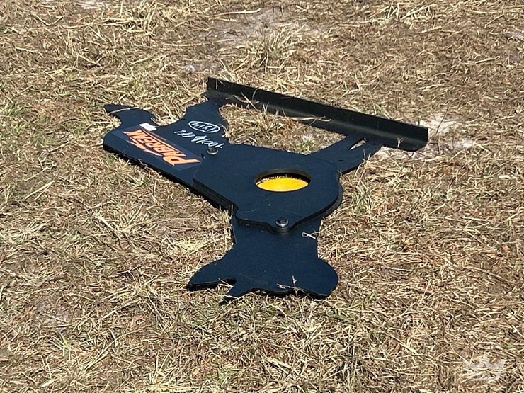 2025-pabreak-wolf-silhouette-shooting-target-image-4