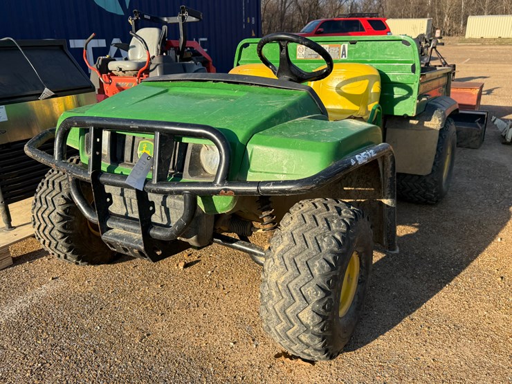 john-deere-gator-image-1