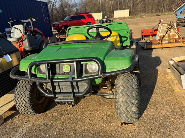 john-deere-gator-image-3