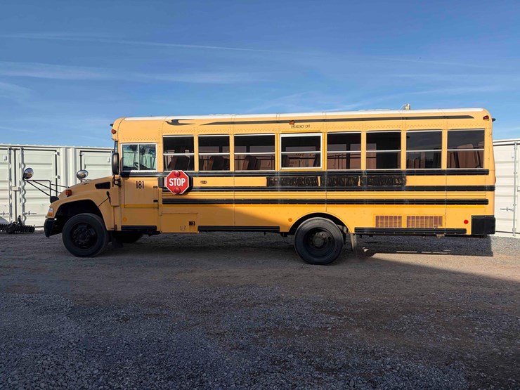 2011-blue-bird-school-bus-image-6
