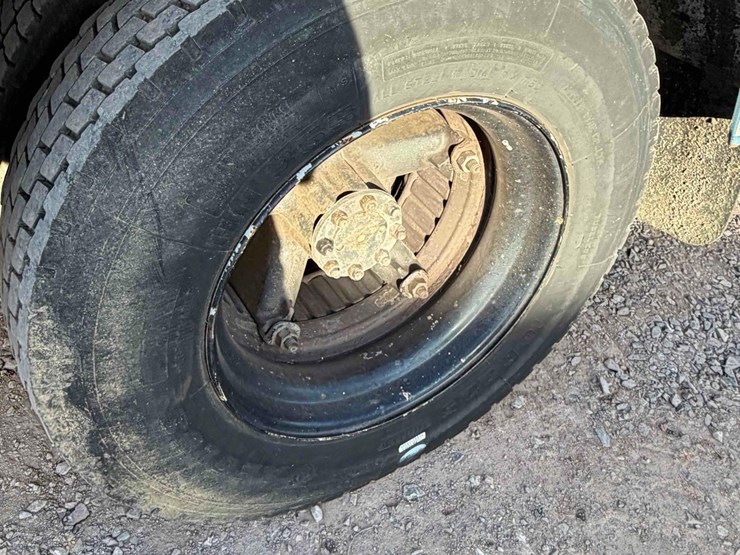 1993-international-4700-image-8