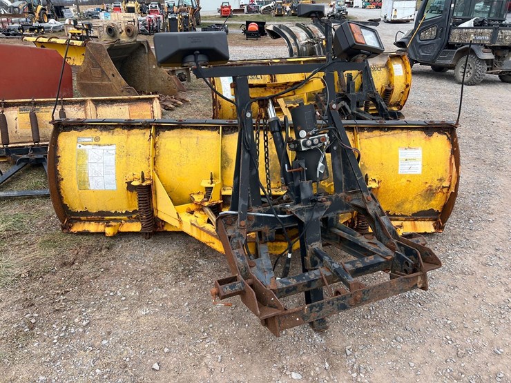 8’-fisher-snow-plow-with-minute-mount-image-6