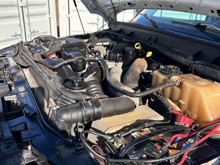 2011-ford-f350-image-16