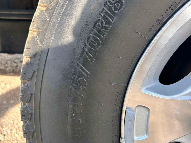 2011-ford-f350-image-11